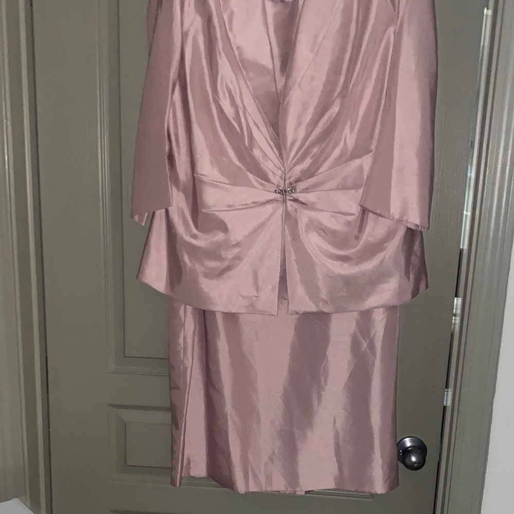Jessica Howard dress and jacket
